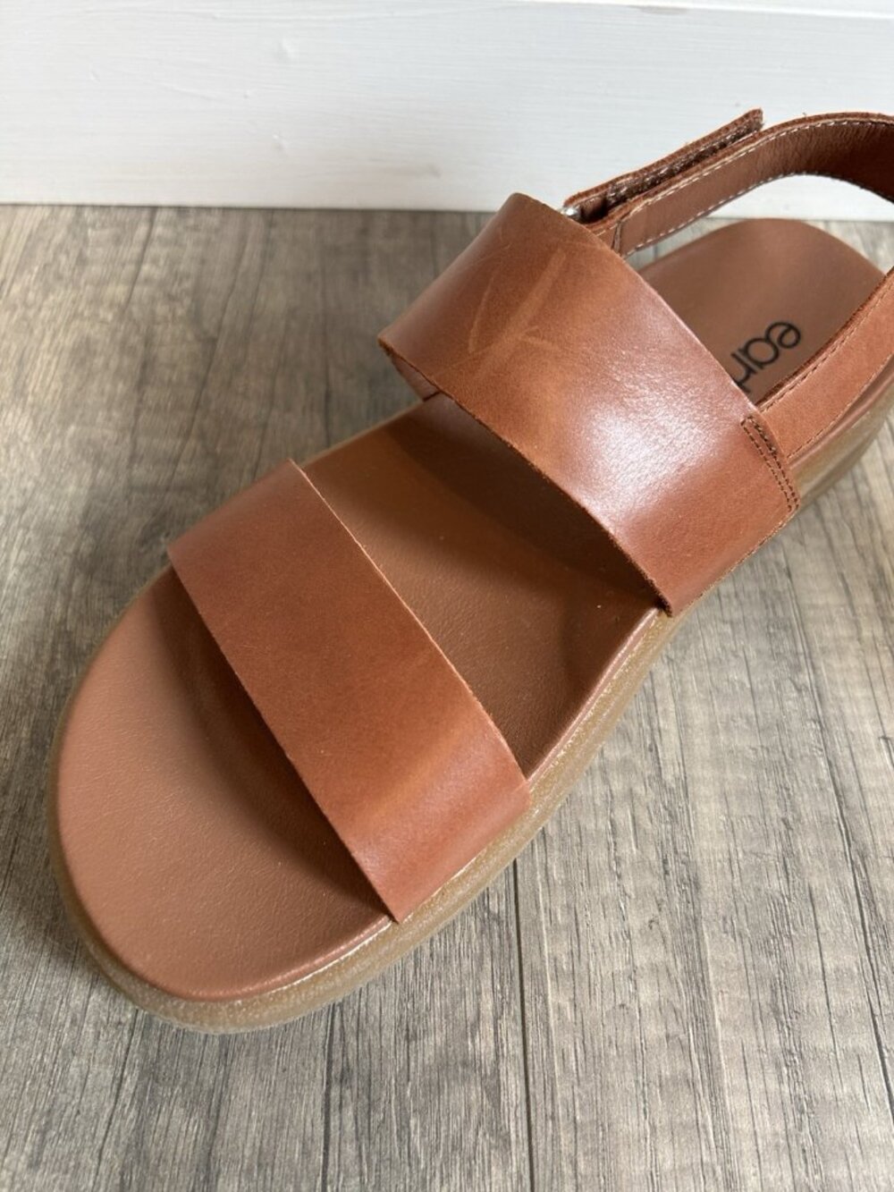 Earth Women's Leah Round Toe Strappy Casual Flat Sandals Brown 210 8M - Picture 13 of 16